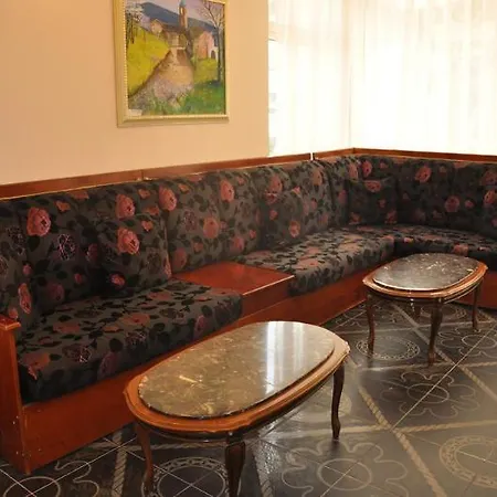 Hotel Pik Loti